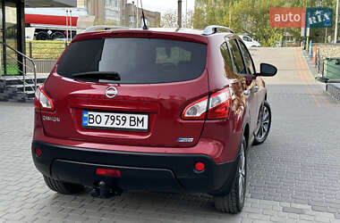 Внедорожник / Кроссовер Nissan Qashqai 2010 в 