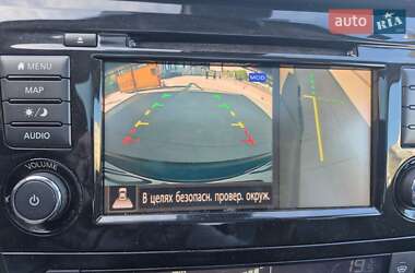 Позашляховик / Кросовер Nissan Qashqai 2019 в 