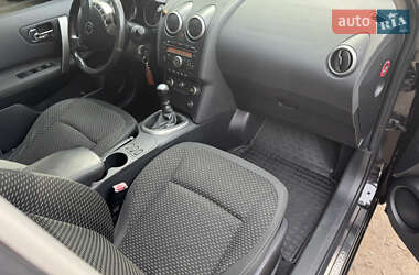 Позашляховик / Кросовер Nissan Qashqai 2009 в 