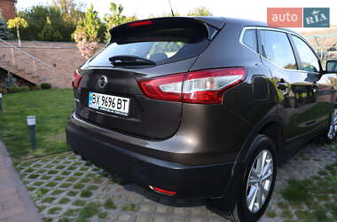 Внедорожник / Кроссовер Nissan Qashqai 2016 в 