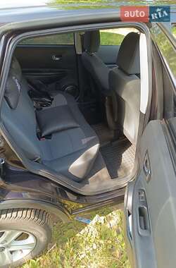 Внедорожник / Кроссовер Nissan Qashqai 2011 в 