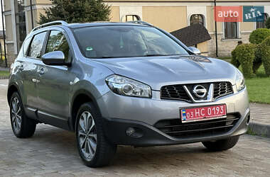 Внедорожник / Кроссовер Nissan Qashqai 2011 в 