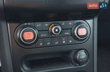 Внедорожник / Кроссовер Nissan Qashqai 2011 в 