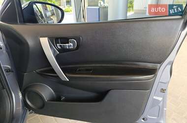 Внедорожник / Кроссовер Nissan Qashqai 2007 в 