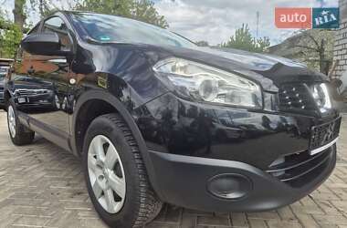 Внедорожник / Кроссовер Nissan Qashqai 2010 в Сумах