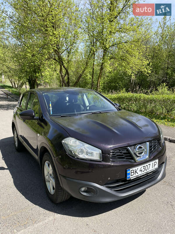 Внедорожник / Кроссовер Nissan Qashqai 2011 в Ровно
