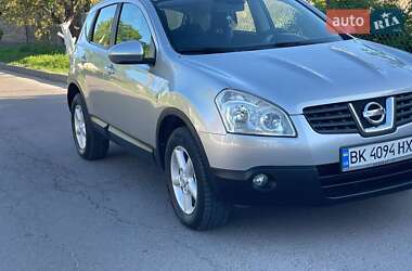 Внедорожник / Кроссовер Nissan Qashqai 2007 в 