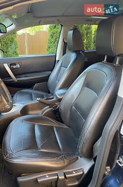 Внедорожник / Кроссовер Nissan Qashqai 2009 в 