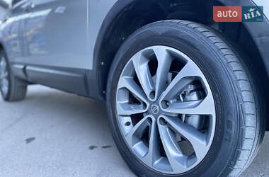 Внедорожник / Кроссовер Nissan Qashqai 2012 в 