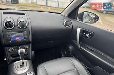 Внедорожник / Кроссовер Nissan Qashqai 2011 в 