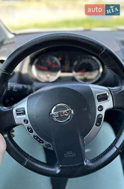 Внедорожник / Кроссовер Nissan Qashqai 2012 в 
