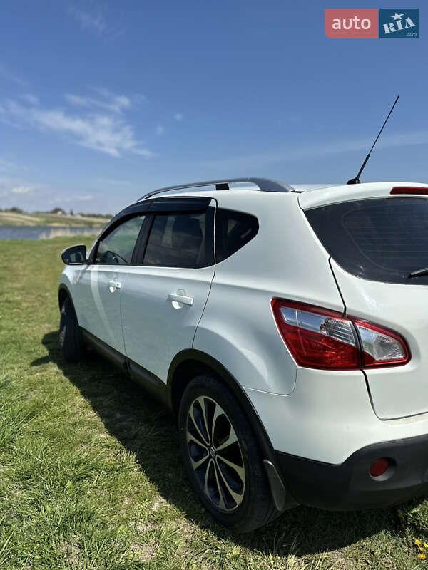 Внедорожник / Кроссовер Nissan Qashqai 2012 в Луцке