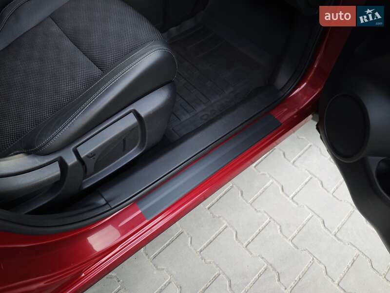 Позашляховик / Кросовер Nissan Qashqai 2016 в Дубні