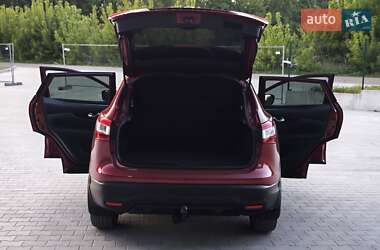 Внедорожник / Кроссовер Nissan Qashqai 2016 в 
