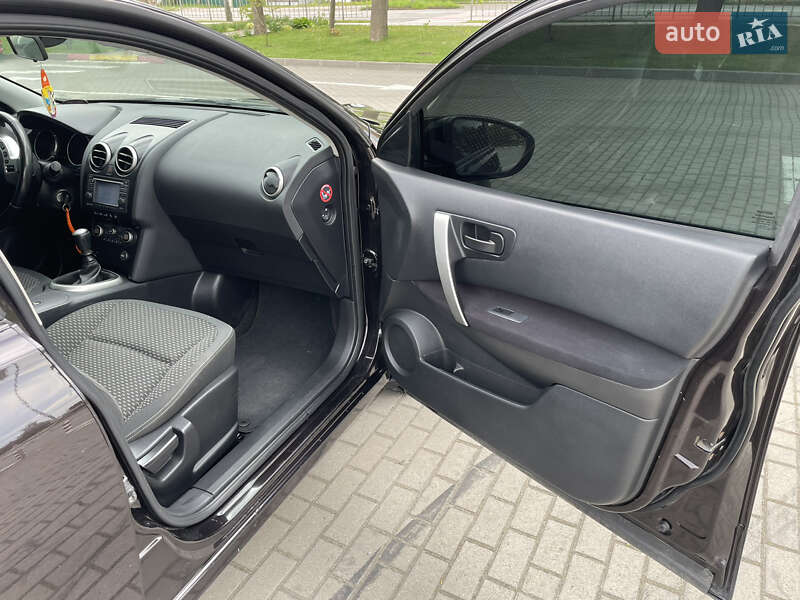 Позашляховик / Кросовер Nissan Qashqai 2010 в Коломиї