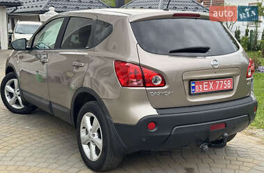 Позашляховик / Кросовер Nissan Qashqai 2010 в 