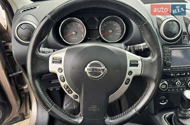 Позашляховик / Кросовер Nissan Qashqai 2010 в 