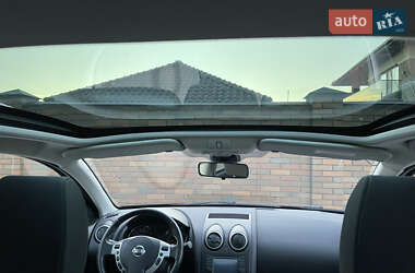 Позашляховик / Кросовер Nissan Qashqai 2010 в 