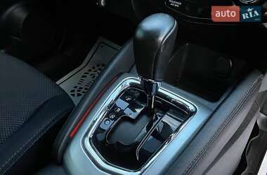 Позашляховик / Кросовер Nissan Qashqai 2015 в 