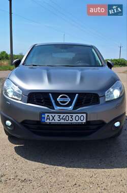 Позашляховик / Кросовер Nissan Qashqai 2011 в 