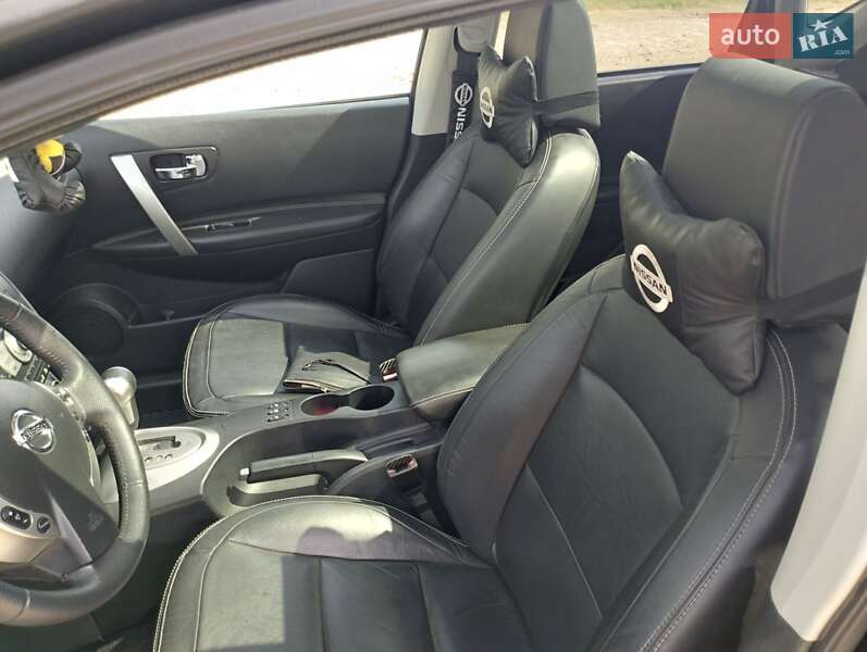Внедорожник / Кроссовер Nissan Qashqai 2008 в Могилев-Подольске