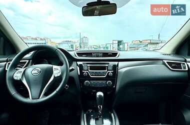 Позашляховик / Кросовер Nissan Qashqai 2014 в 