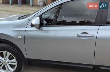 Внедорожник / Кроссовер Nissan Qashqai 2010 в 