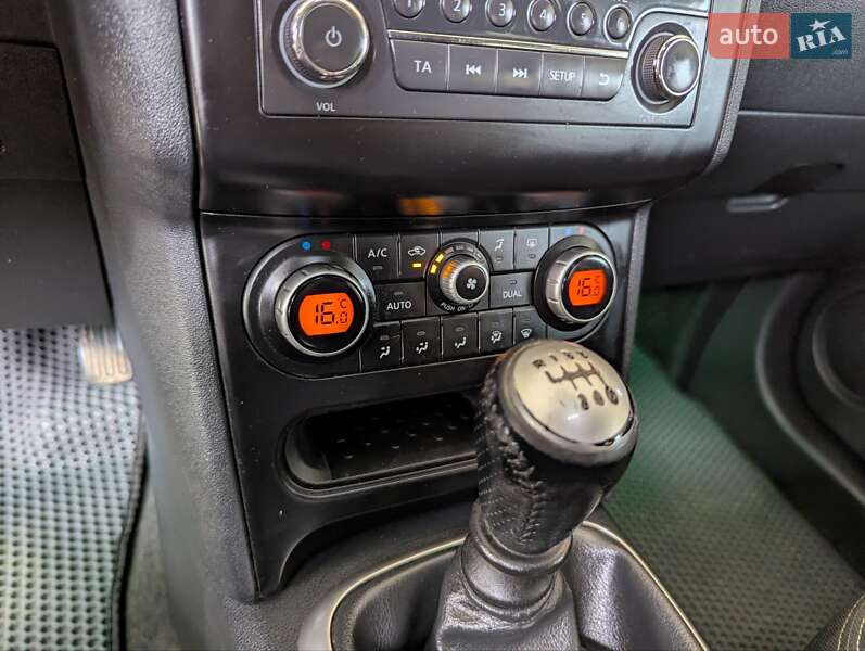 Позашляховик / Кросовер Nissan Qashqai 2010 в Івано-Франківську