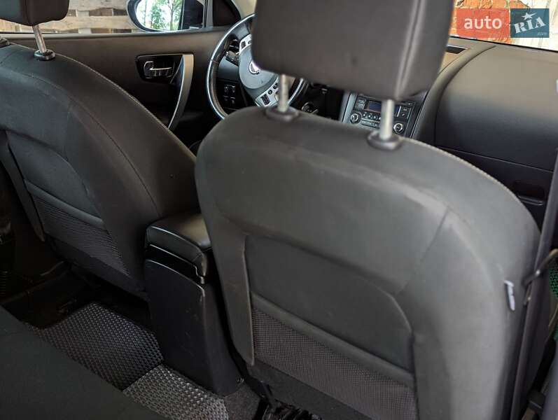 Позашляховик / Кросовер Nissan Qashqai 2010 в Івано-Франківську