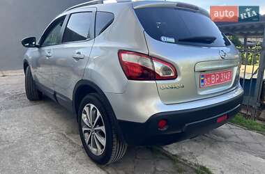 Позашляховик / Кросовер Nissan Qashqai 2010 в 