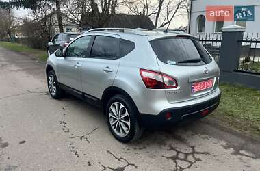 Позашляховик / Кросовер Nissan Qashqai 2010 в 