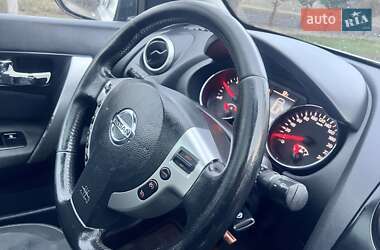 Позашляховик / Кросовер Nissan Qashqai 2010 в 