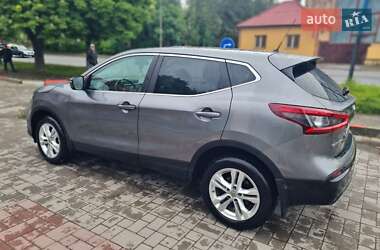 Позашляховик / Кросовер Nissan Qashqai 2018 в 