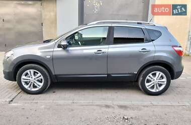 Позашляховик / Кросовер Nissan Qashqai 2011 в 