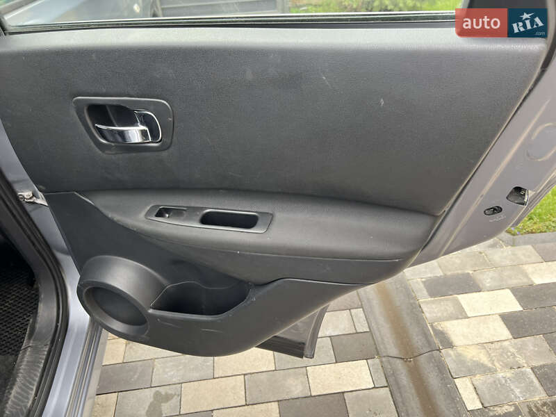 Внедорожник / Кроссовер Nissan Qashqai 2012 в Киеве фото 4 Внедорожник / Кроссовер Nissan Qashqai 2012 в Киеве