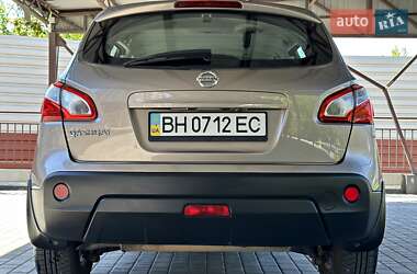 Позашляховик / Кросовер Nissan Qashqai 2011 в 
