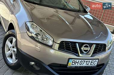 Позашляховик / Кросовер Nissan Qashqai 2011 в 