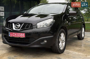 Внедорожник / Кроссовер Nissan Qashqai 2010 в Ивано-Франковске