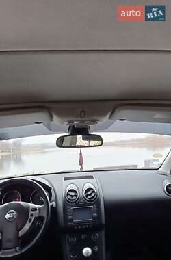 Внедорожник / Кроссовер Nissan Qashqai 2009 в 