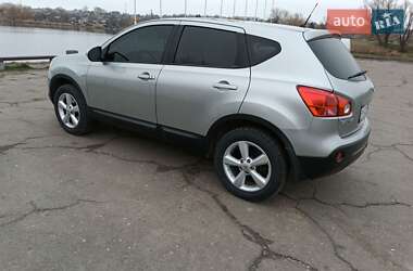 Внедорожник / Кроссовер Nissan Qashqai 2009 в 