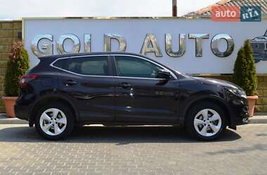 Позашляховик / Кросовер Nissan Qashqai 2018 в 