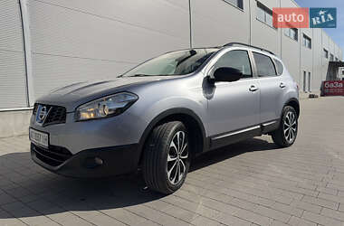 Внедорожник / Кроссовер Nissan Qashqai 2013 в 