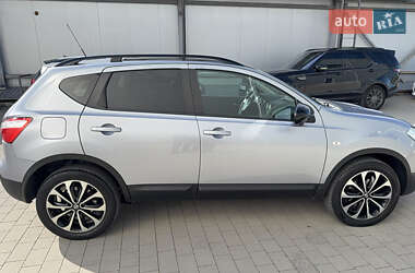 Внедорожник / Кроссовер Nissan Qashqai 2013 в 