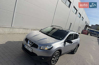 Внедорожник / Кроссовер Nissan Qashqai 2013 в 