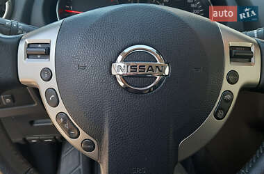 Внедорожник / Кроссовер Nissan Qashqai 2013 в 