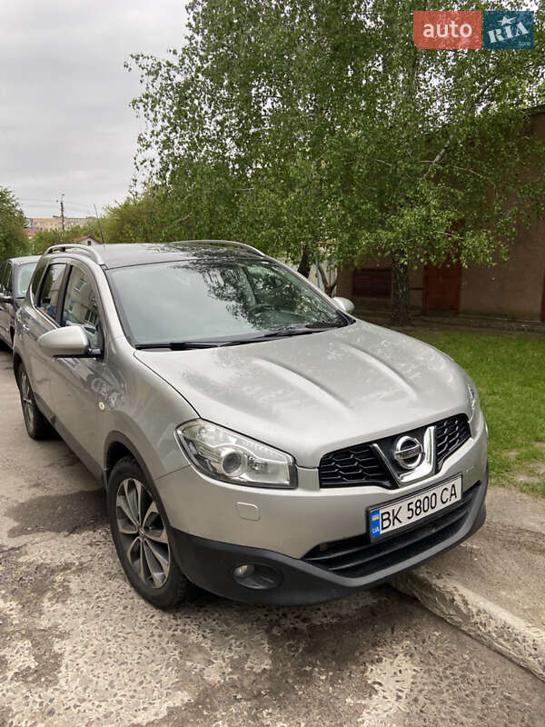 Внедорожник / Кроссовер Nissan Qashqai 2011 в Ровно