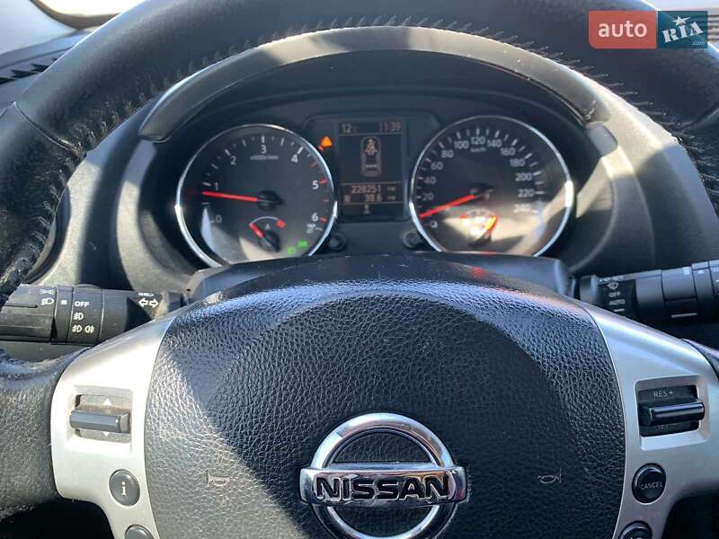 Внедорожник / Кроссовер Nissan Qashqai 2011 в Ивано-Франковске