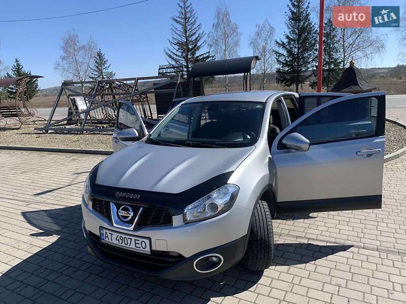 Внедорожник / Кроссовер Nissan Qashqai 2011 в Ивано-Франковске