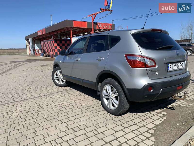 Внедорожник / Кроссовер Nissan Qashqai 2011 в Ивано-Франковске