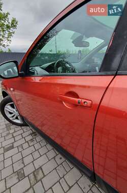 Внедорожник / Кроссовер Nissan Qashqai 2007 в 